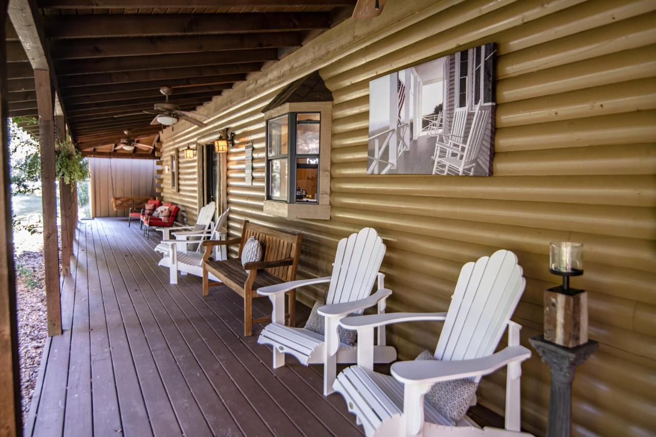River Wellness Lodge Kingston Екстериор снимка